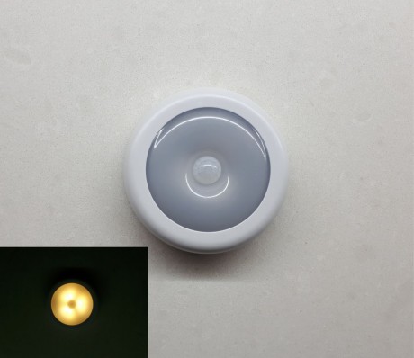 מנורת לד עגולה עם חיישן תנועה בחשיכה צבע לבן חם הפעלה סוללות 