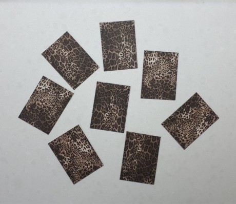 סט 8 מגנטים עיצוב מנומר בגוון חום דגם מספר 3 למקרר וללוח מתכת