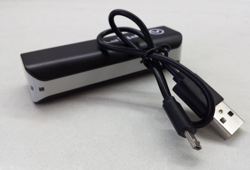 סוללת גיבוי נטענת 5V חיבור USB